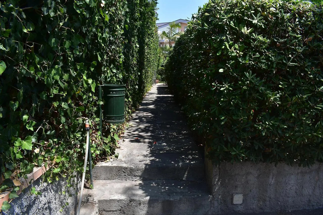 جيارديني ناكسوس Villa Recanati بيت للعطل جيارديني ناكسوس