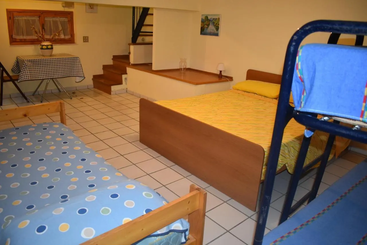 جيارديني ناكسوس Villa Recanati بيت للعطل
